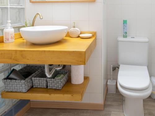 A bathroom at Apartamento Nayber Especieros