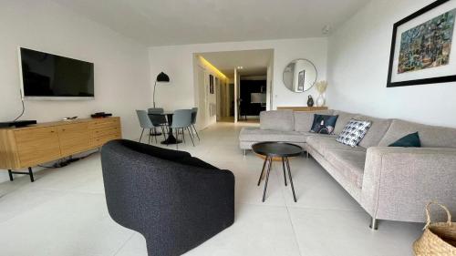 Telewizja i/lub zestaw kina domowego w obiekcie LA MAUVIERE - 75m2 - 4pers - Parking - Wifi