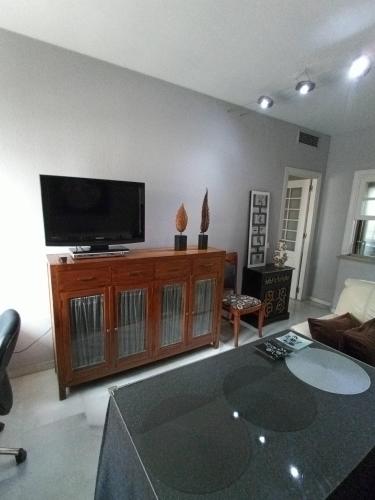 Cozy apartment & free parking