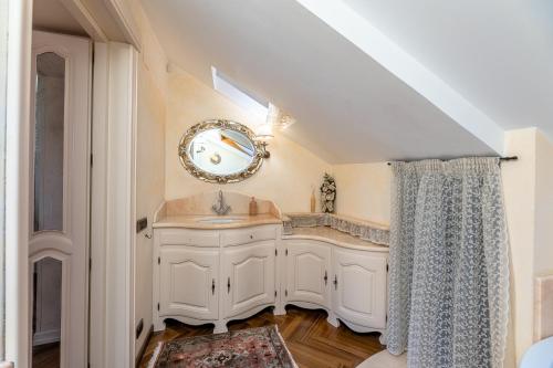 Un baño de Dimora Lucrezia