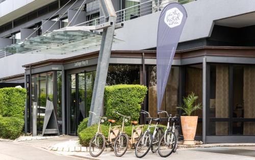 Montar en bicicleta en Arthotel ANA Neotel o alrededores