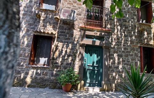 Gallery image of Stone House Limnos in Repanídhion