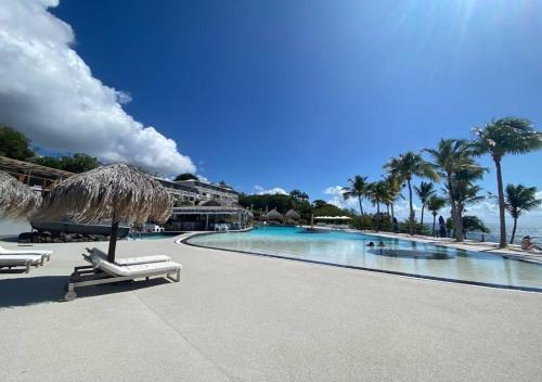 Piscina a Grey Diamond Studio o a prop