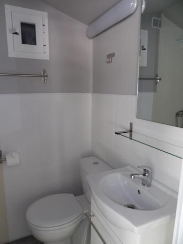 Un baño de Oasis Country Park