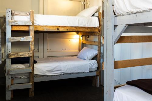 Двуетажно легло или двуетажни легла в стая в Peace Hostel MX