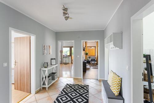Χώρος καθιστικού στο Charysma - Weserufer, stylish, Schlafzimmer mit Smart-TV, 2 Parkplätze