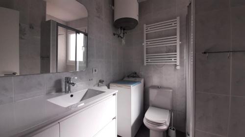 Kúpeľňa v ubytovaní Clip C-3 - Llafranc