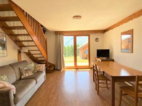 Chalet mitoyen 3 pièces, 8 pers, terrasse, parking, animaux admis - FR-1-504-626