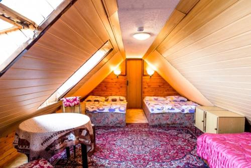 Galería fotográfica de Hotel Fran en Makov
