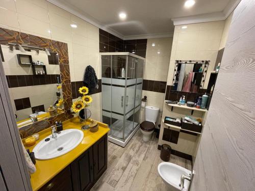 Koupelna v ubytování Precioso y renovado apartamento cerca de la playa