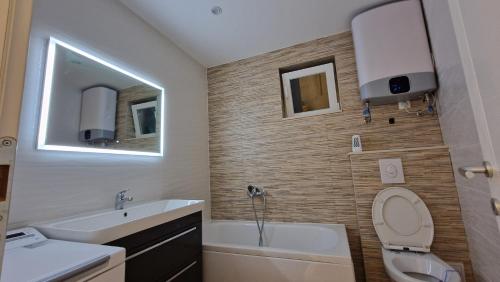 A bathroom at Apartments Barić