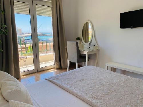 Solymar Beach Premium photo 10