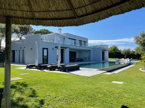 Fantastic Villa with Private Pool - Luxury Holidays on Private Island Albarella