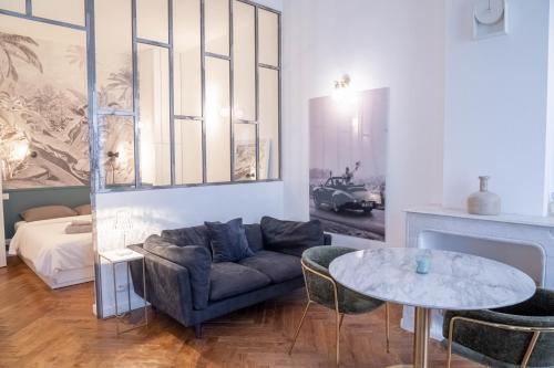 Diamond Apartment