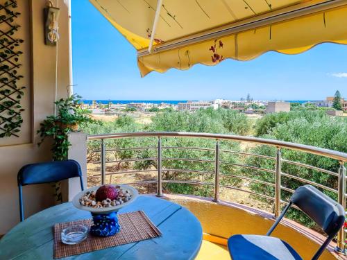 Seaside Apartment in Anissaras