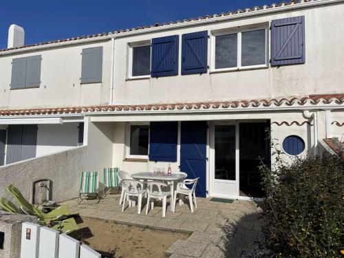 Maison cosy proche plage avec jardinet et parking privé - 6 couchages, 2 chambres - FR-1-224-43