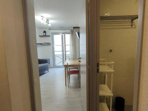 Vonios kambarys apgyvendinimo įstaigoje Appartement Cauterets, 2 pièces, 6 personnes - FR-1-234-199