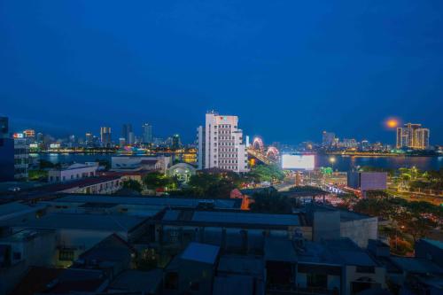 Cozy Danang Boutique Hotel — City view