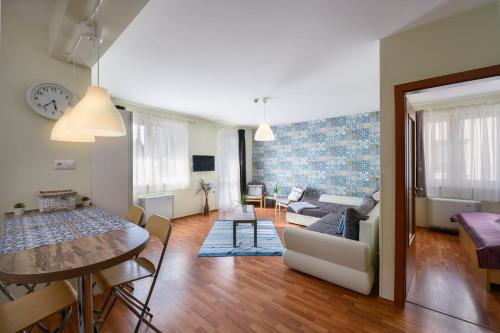 Mirage Wellness Apartman – Photos 3