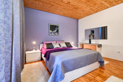 Ένα ή περισσότερα κρεβάτια σε δωμάτιο στο Jakop Hof