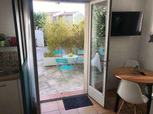 Plan de Cuques T2 photo 22