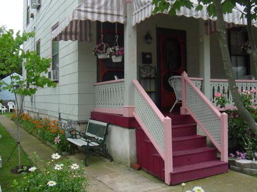 Gallery image of Great Location! 4 Bedroom 2 bath sleeps 10 in Cape May