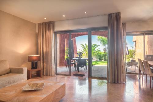 Alzaro 02 DELUXE SEA VIEW 2B