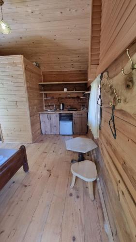 Küche/Küchenzeile in der Unterkunft Guest House Okropilauri