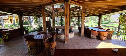 Quinta Tere Hotel & Galleryにあるバルコニーまたはテラス