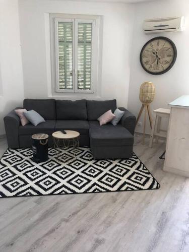 Magnifique T2 bien desservi