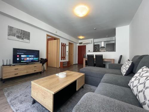 NOVO Central Apartments tesisinde bir oturma alanı