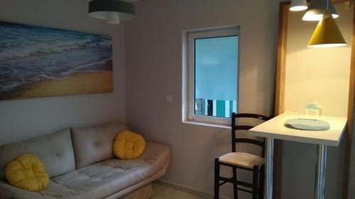 Χώρος καθιστικού στο Apartman Lola