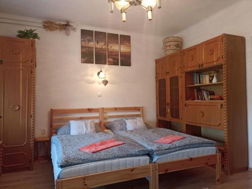 A bed or beds in a room at Appartamenti delle vacanze