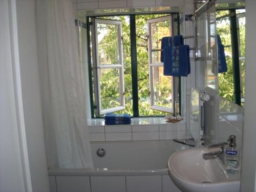Koupelna v ubytování Ferienwohnung Blütenpracht Jork