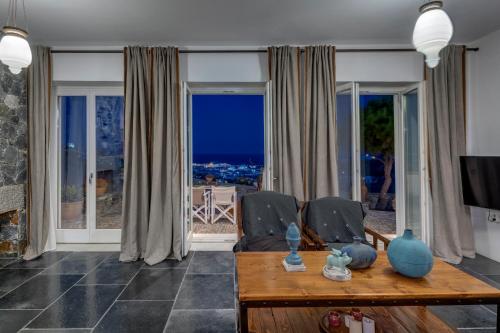 ALMA LIBRE SYROS