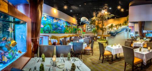 Restaurant o un lloc per menjar a Rosen Centre Hotel Orlando Convention Center