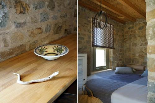 Postel nebo postele na pokoji v ubytování Beetle house 180 sea view - Serifians Residences
