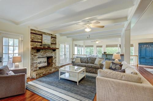 Imagen de la galería de Under The Oaks - Island Living At Its Best, en Isle of Palms