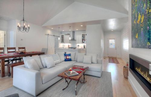436 Estancia Loop – Photos 4