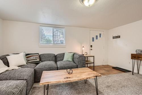 1440 Fenton St – Photos 3