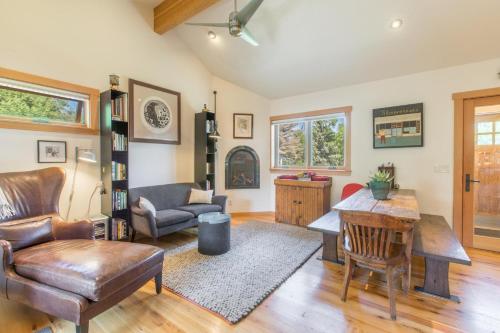 760 Clinton Street – Photos 2