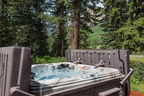 62 Columbine Road – Photos 2