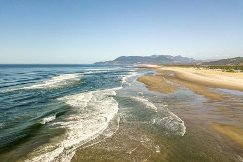 Φωτογραφία από το άλμπουμ του Sea Mist σε Rockaway Beach