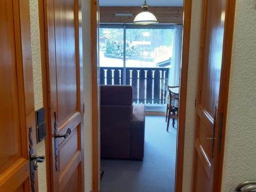 Spacieux T2 avec WiFi, parking inclus, proche centre Chamonix - FR-1-517-63