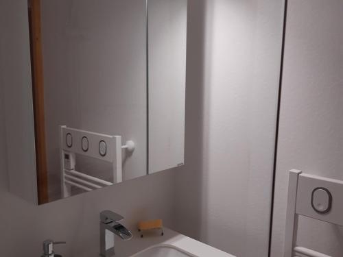 Spacieux T2 avec WiFi, parking inclus, proche centre Chamonix