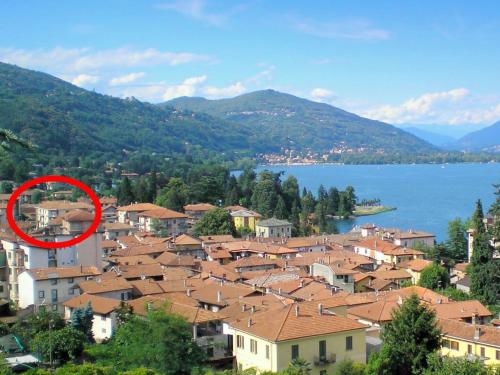 Modern Apartment in Meina Italy near the lake and the centre