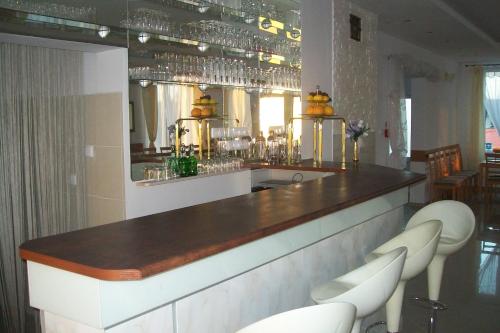 Lounge nebo bar v ubytování Biesiadny Dworek
