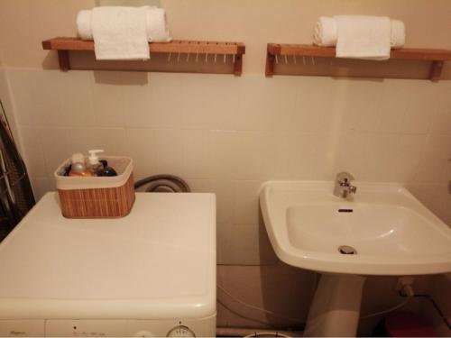 Photo de la galerie de l'établissement Studio meublé à Nyons, à Nyons