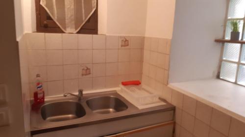 Photo de la galerie de l'établissement Studio meublé à Nyons, à Nyons