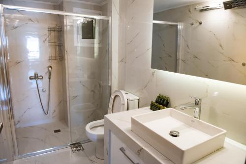 Renovated apartment 5min from subway station 'Attiki'